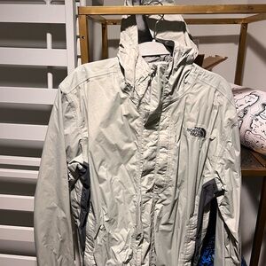 The North Face Men’s Light Gray Rain Jacket/windbreaker